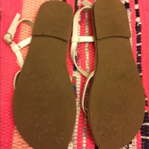 Sandals - Picture 2 of 3
